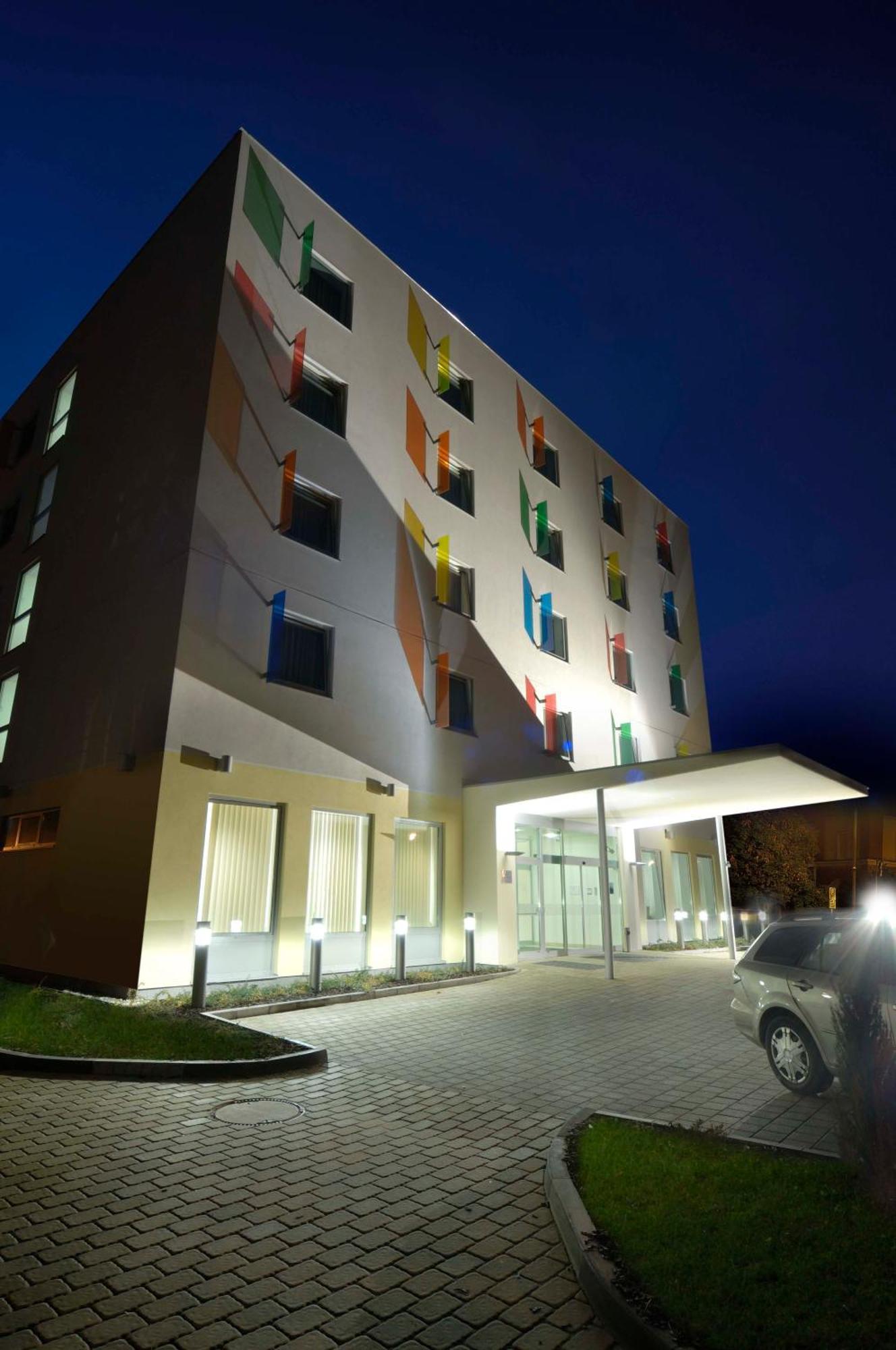 Hotel Euro Pardubice Exterior photo